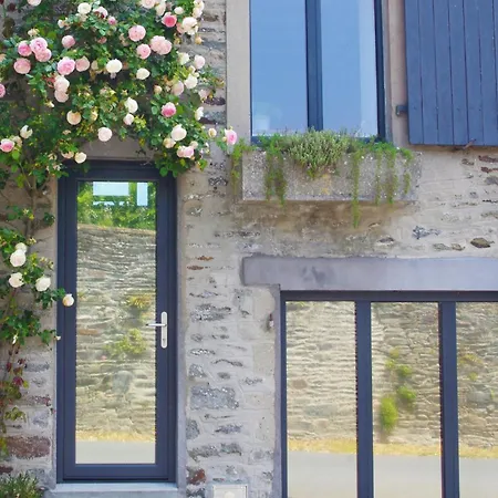 Cosy Ferme De Village En Baie Du Mont Saint Michel Сasa de vacaciones Vains