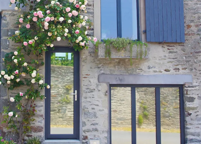 Cosy Ferme De Village En Baie Du Mont Saint Michel بيت للعطل Vains